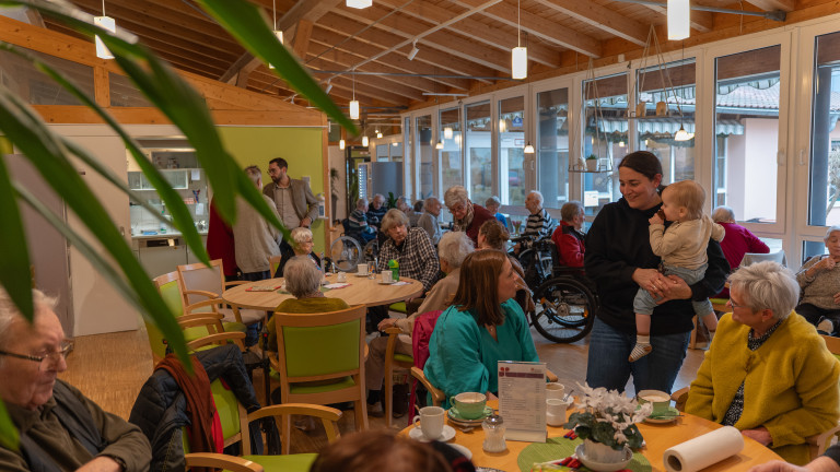 Michael Haas und Team zu Gast im Haus Saalepark 2